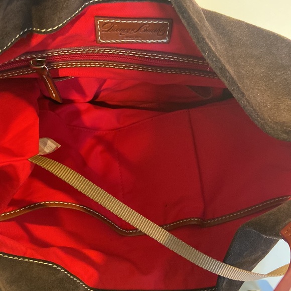 Dooney & Bourke brown suede & chestnut leather shoulder bag w/ wallet & key fob - Picture 7 of 16